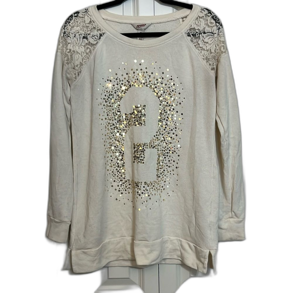 Arizona Jersey Style Sequin “2” Lace Shoulder Side Split Hem Sweatshirt Top L